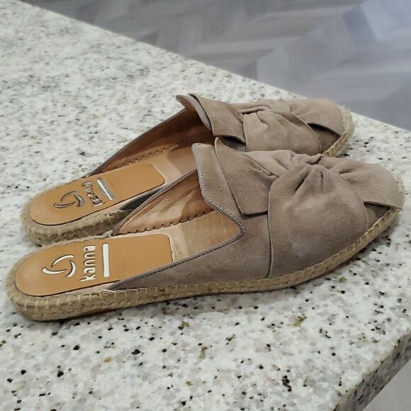 Anthropologie Kanna Taupe Beige Suede Dyna Ruffle Espadrille Mules, size 37 - Picture 2 of 5